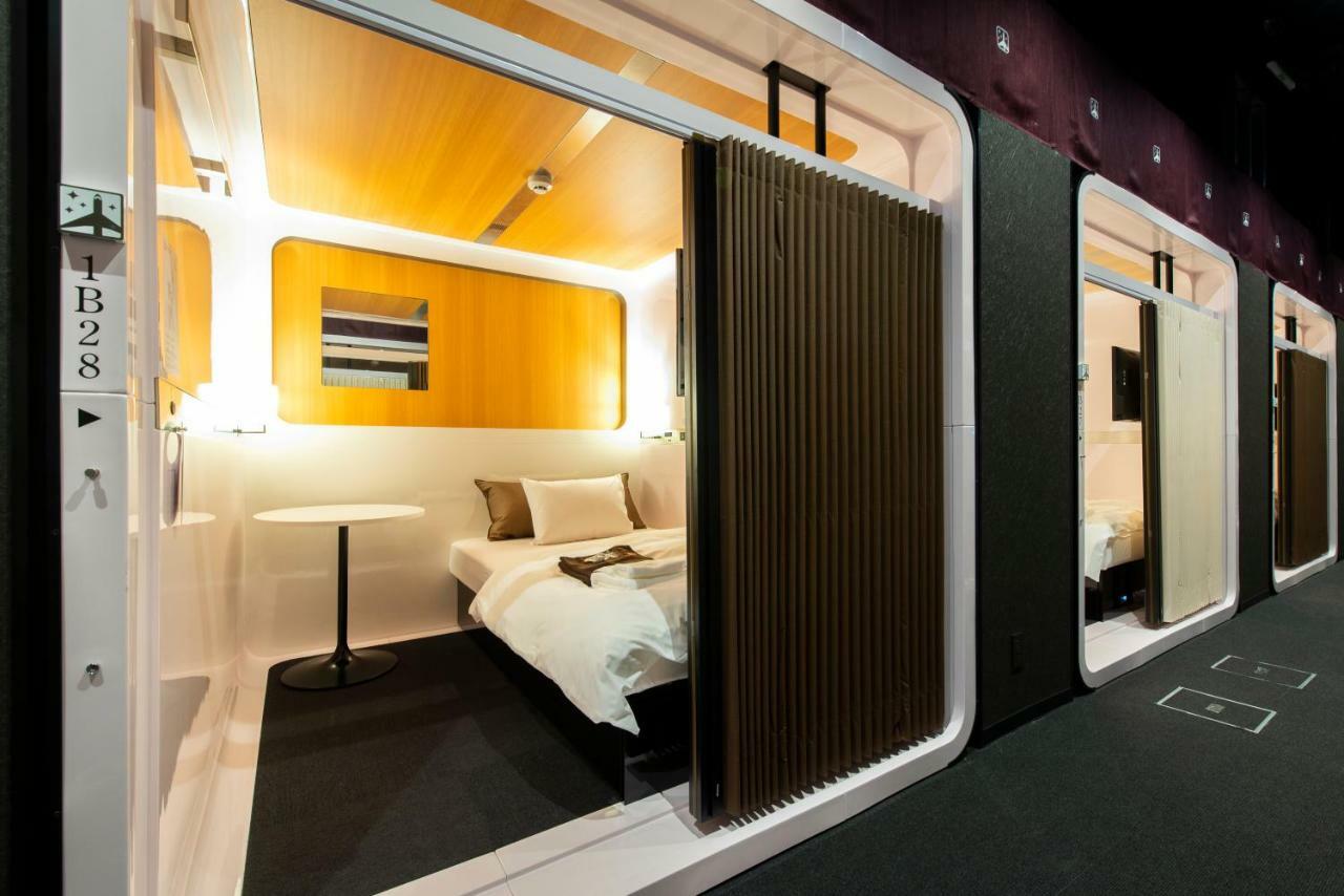 Hotel cápsula Firstcabin Nijojo Quioto